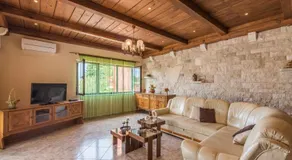 E-M Apartments with Private pool - Image 4