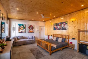 Highlanders Cafe Stay - Image 5