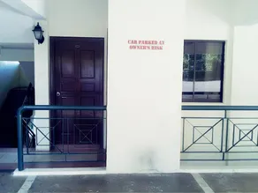E Resort - Image 4
