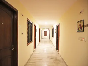 10750 Hotel Vivek - Image 3