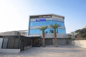 FabHotel Crown Residency- Near Lakhani Armaan Metro Station - Image 5