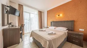 Marina Apart Hotel - Image 2