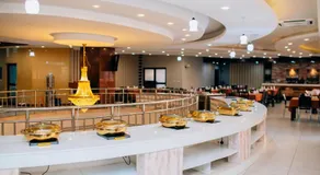 Gold Crest Hotel - Image 4