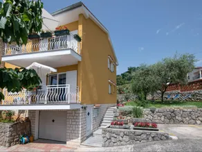 Studio Apartment With Balcony A1 - Image 4