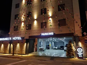 Business Hotel - Image 4