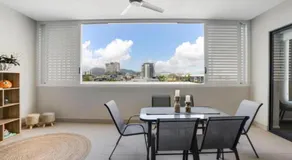 City Escape Loft Apartments Cairns CBD - Image 4