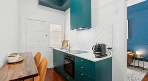 Old English Inspired 1BR Apartment - Image 4