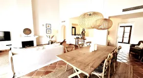 Maison de vacances avec piscine, barbecue et internet haut débit | Vue montagne - Image 3