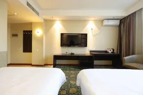 Yilian Business Hotel - Image 5