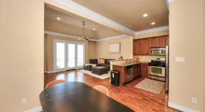 Downtown 3 Story Zen Home W Pool Table for Family - Image 3