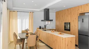 El Legado De Eirini - Modern 3BR House in Makry Gialos - Image 2