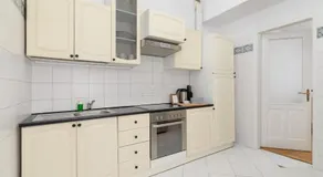 Heart of the City Apartments Market Square Cracow by Noclegi Renters - Image 3