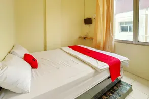RedDoorz near Soekarno Hatta Airport 3 - Image 5