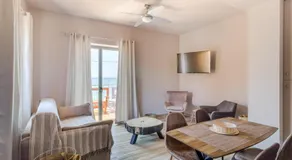 Sophia's Beach House - Image 4