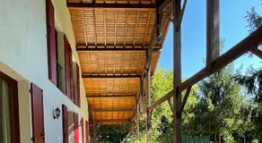 Villa au milieu des pins / bord du lac - Image 4