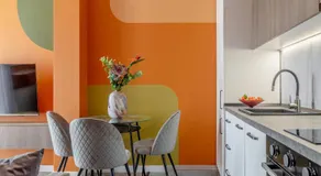 Amazing Style, Bright Colors, Balconies, 1BR near The Faculty of Law - Image 2
