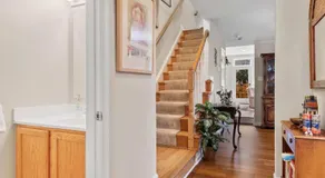 Classy Old Town Getaway 3-BR in Perfect Location - Image 4