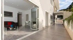 Niclas Luxury Apartments EUR - Image 4