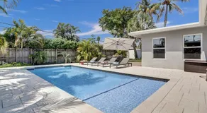 The Zen Den - Heated pool - One mile to heart of The Drive - Image 3