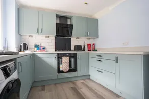 Hillview House - Image 4