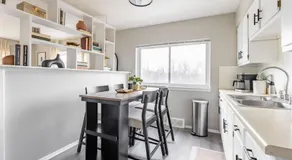 Westlake Getaway - Image 4