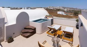 The Cosmopolitan - Karterados Urban Suites - Image 2