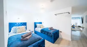 Central Bradford Living - 1-Bedroom Apartment - Image 2