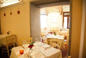 Osteria Senza Fretta Rooms for Rent - Image 4