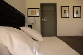 Real Hotel Luján - Image 3
