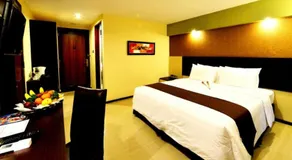 The Naripan Hotel - Image 2