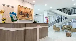 Hotel 168 Salatiga - Image 2