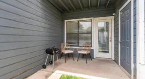 Up to 6 Guests - Stylish Retreat - Image 3