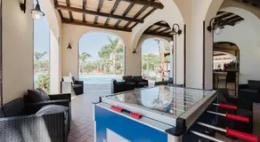 Mobil-home avec piscine, barbecue et terrasse | Vue jardin - Image 3