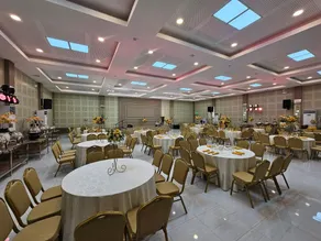 District 21 Hotel - Image 4