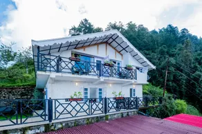Rose Studio Cottage at Mashobras Private Heritage by Roamhome - Image 3