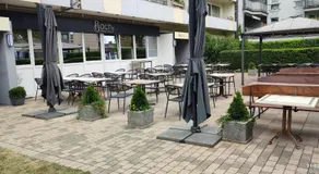 Bach's Restaurant Bar Hotel - Image 2