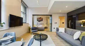 Luxury Stunning 2bedroom city centre - Image 2