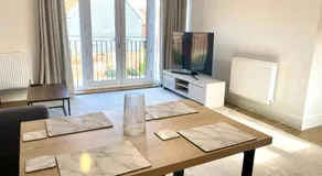 New Modern 2 Bed with parking in BISHOPS STORTFORD, close to Stansted Airport! - Image 3