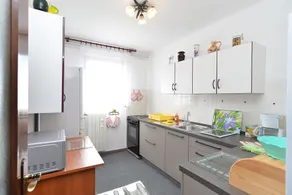 Apartment 1223 - Image 2