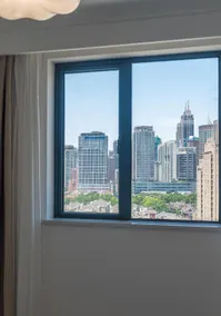 Sunny Abode-Bund view apartment 300m from Yu Garden Modern luxury 3-bedroom, 2-bathroom residence - Image 5