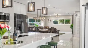 Tropical Luxury Paradise - Fully Renovated in WPB - Image 3