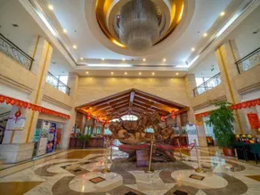 Lianyungang Dong Yuan International Hotel - Image 2
