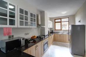 Fenesi Gardens Apartments - Image 5