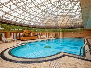 Wuhan Premier Mayflowers Hotel - Image 4