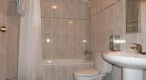 Hotel Anaya - Image 2