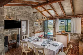 Villa Manda Korina - Image 2