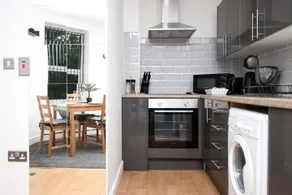 The Tavi Apartment 2 by StayBC - Image 3
