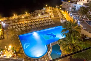 Perla Gris Aparthotel - Image 4