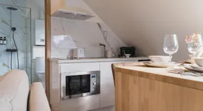 Cozy 1BR & Living Room Apartment, Just 15 Minutes to Downtown - Image 2