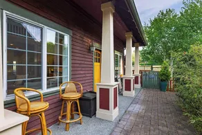 Sunny Backyard, Fireplace, Coastal Access in Peaceful Neighborhood Near Shopping - Image 4